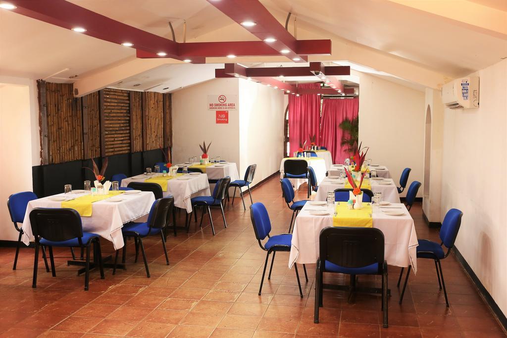 Alor Grande Holiday Resort Candolim Exterior photo